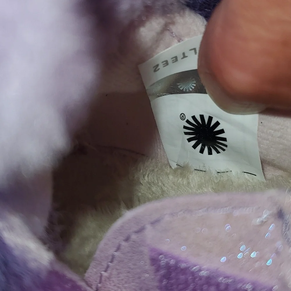 New Ugg Paz I Purple Fuzzy Bunny Bootie Ugg Size 02/03 6-12 months